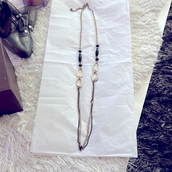Jewelry - Long Black & Gold Accent Necklace! Pretty! 🤩🛍️💕